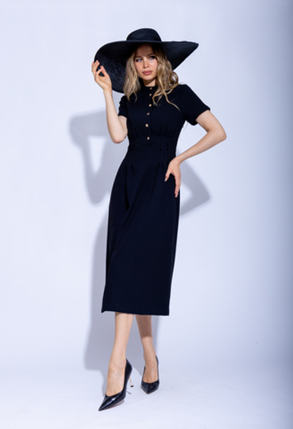 Женское чёрное платье миди на пуговицах