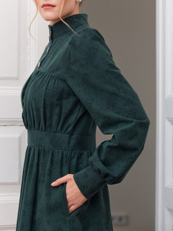 Платье с оборками