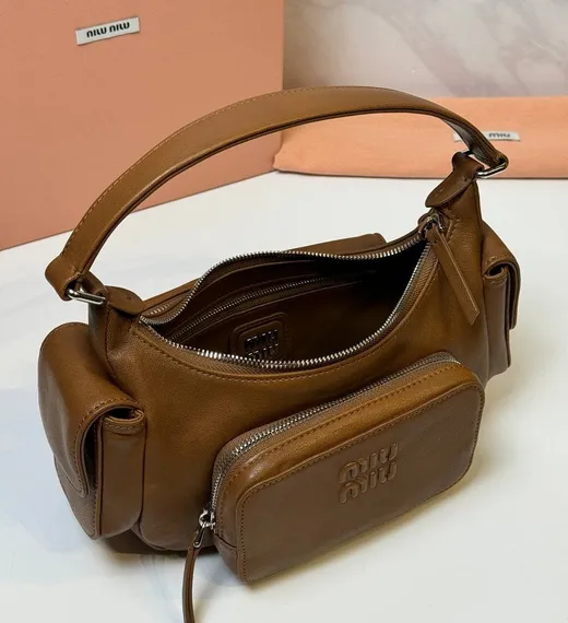 Женская сумка MIU MIU Pocket из кожи наппа
