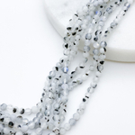 Лунный камень с включениями граненый, размер около 2-2,2 мм, цена за нить 38 см