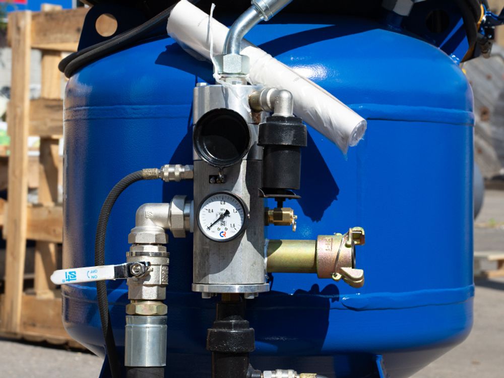 Пескоструйный аппарат АСО 150 с рукавом 10м