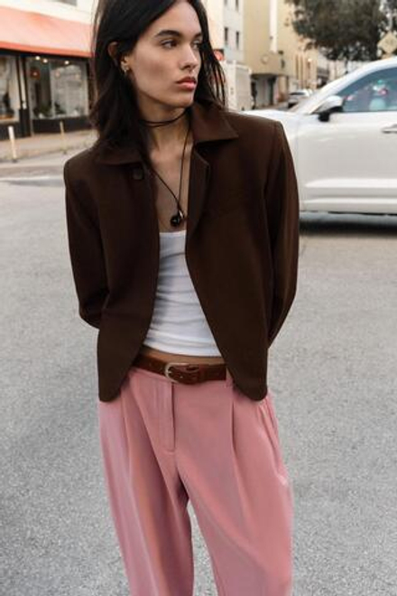 ZARA ДВУБОРТНЫЙ БЛЕЙЗЕР С ВОРОТНИКОМ С ЛАЦКАНАМИ, КОРИЧНЕВЫЙ