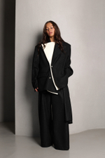 Жакет в полоску с двойным лацканом