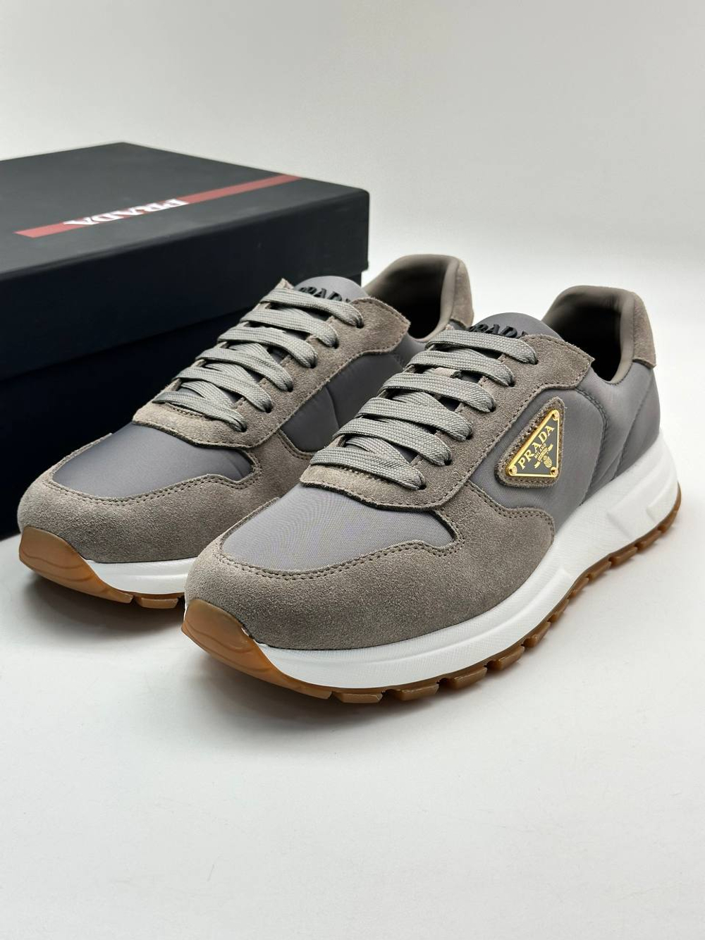 Кроссовки Prada