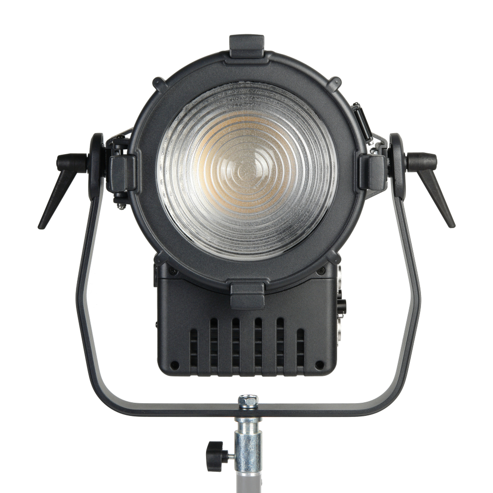 Осветитель студийный GreenBean Fresnel 200 RGB X3 DMX
