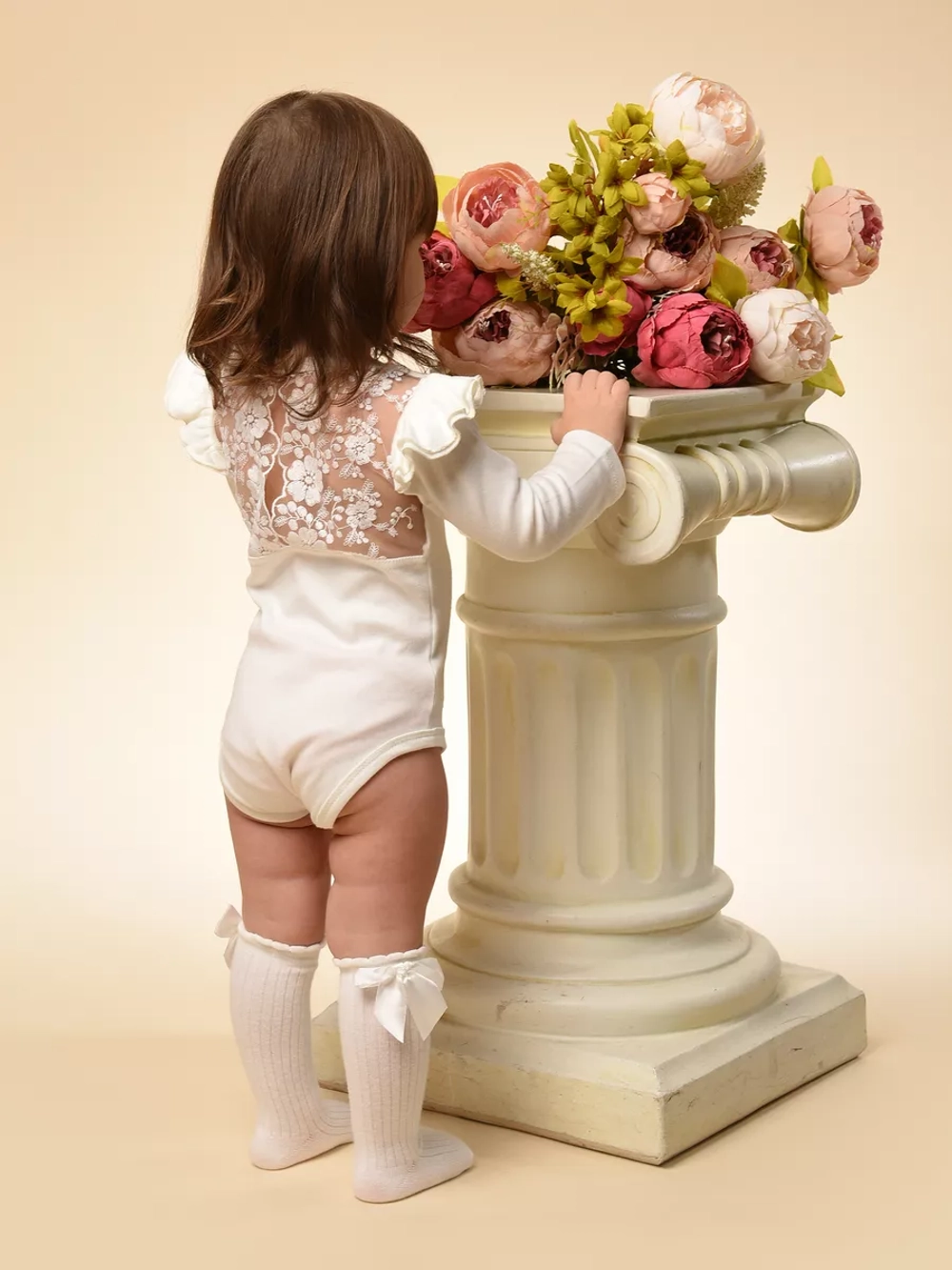 Боди с кружевной спинкой