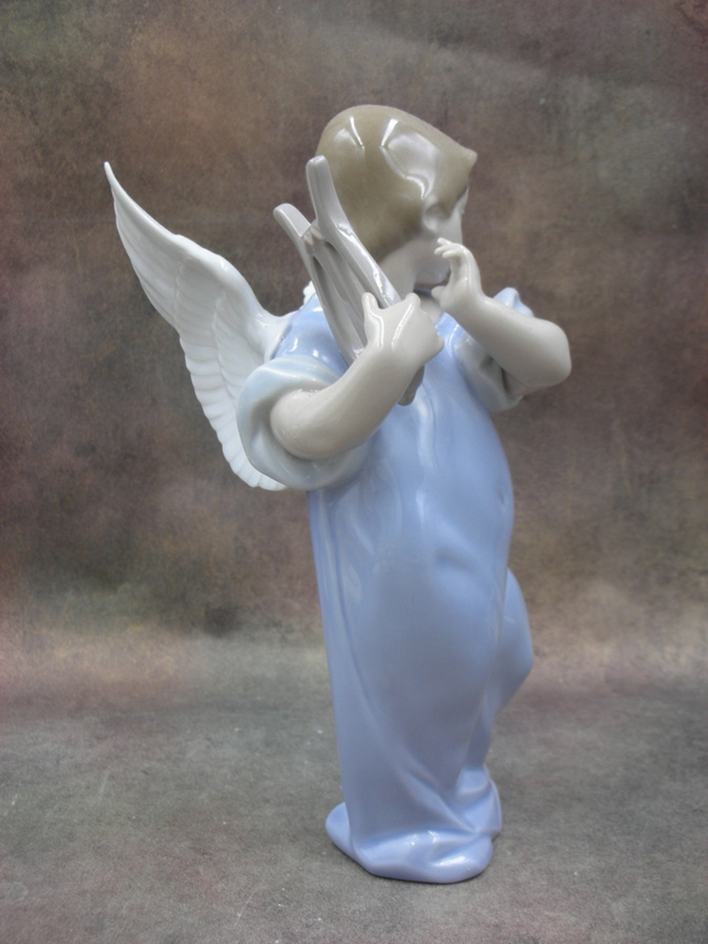 Статуэтка. Фарфор. Ангел с лирой. Lladro. Испания
