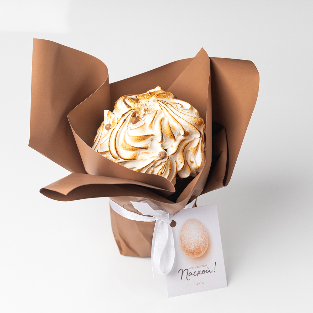 Итальянский кулич с карамельными кубиками