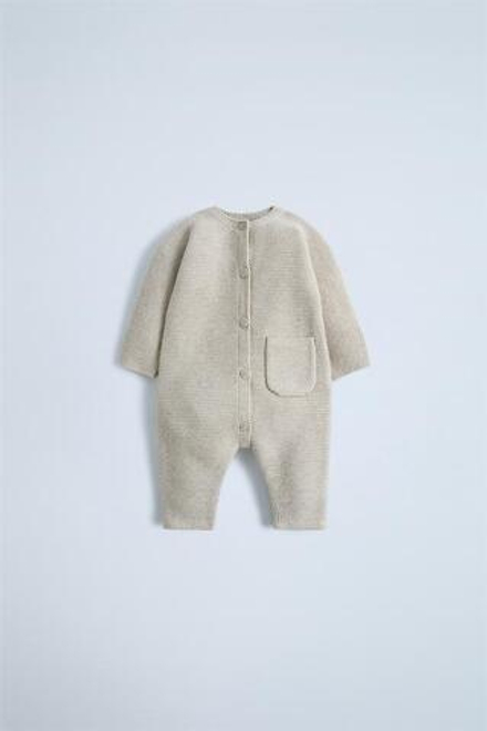 ZARA ТРИКОТАЖНЫЙ КОМБИНЕЗОН, ПЕСОЧНЫЙ