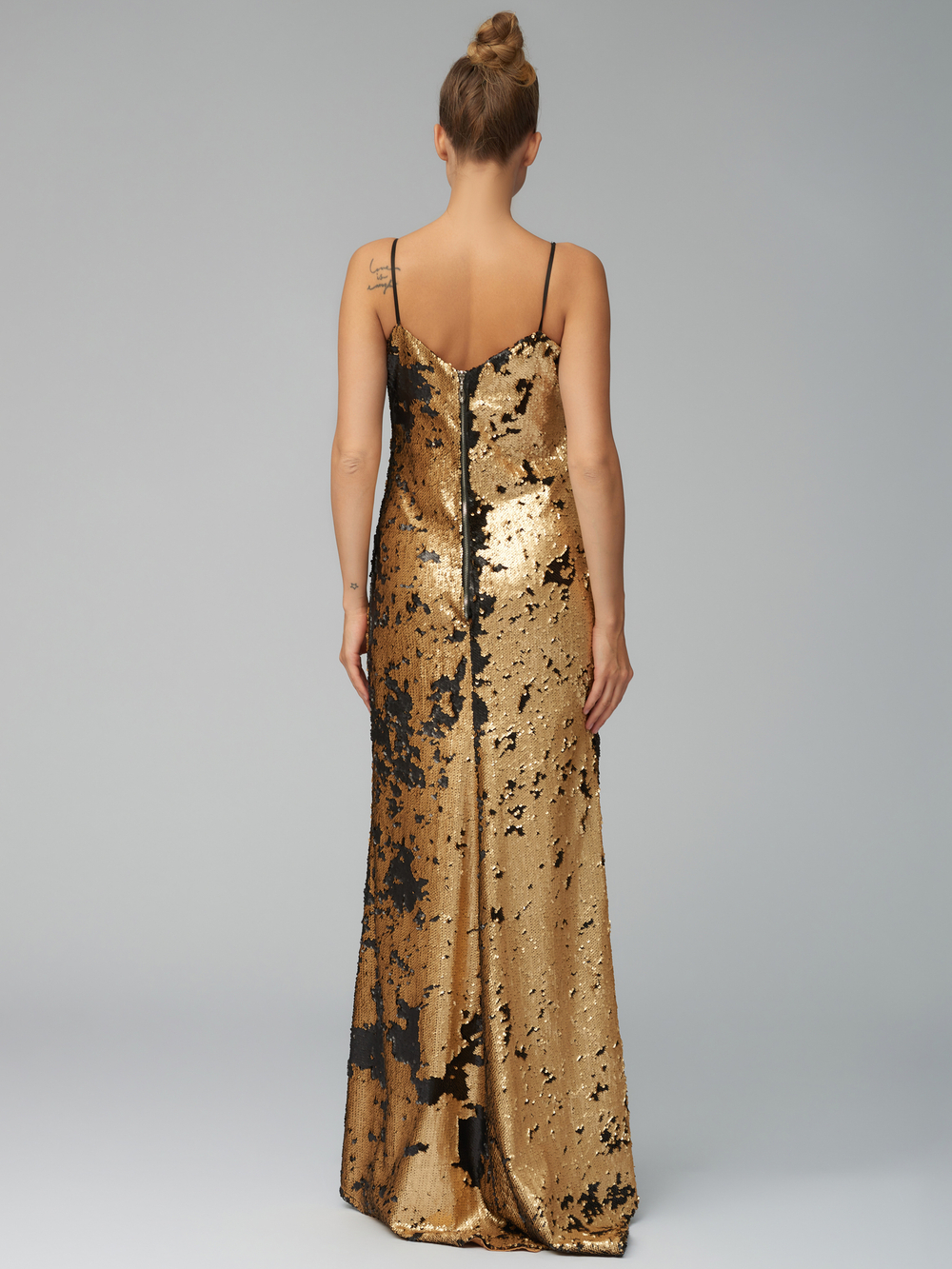 Платье макси в паетках