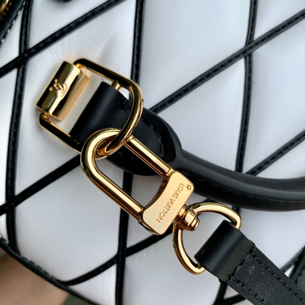 Louis Vuitton Alma BB