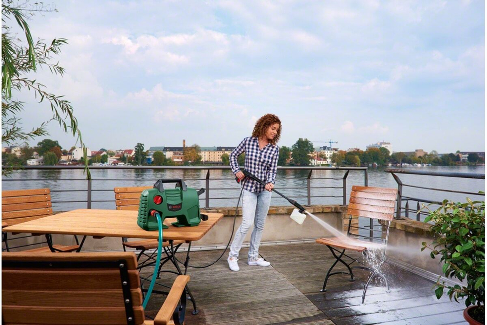 Очиститель высокого давления Bosch EasyAquatak 110 06008A7F00