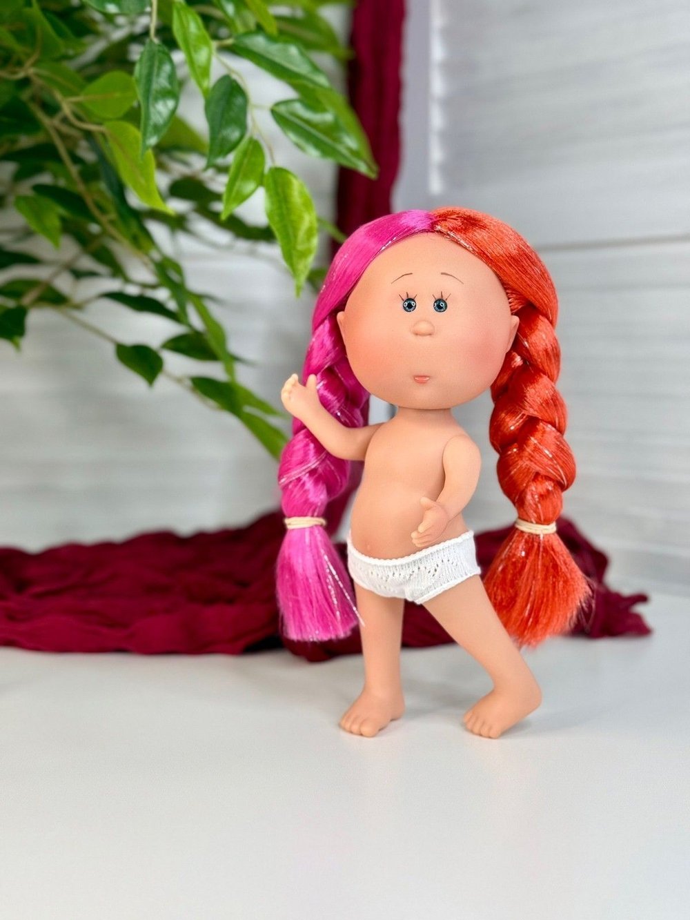 Кукла Nines виниловая 23см Little Mia без одежды (3199W1A-2)