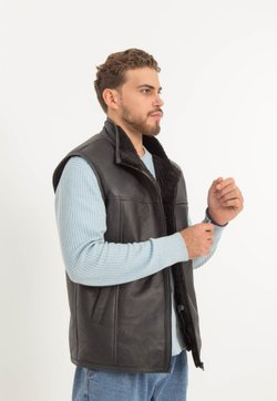 жилет из овчины мужской