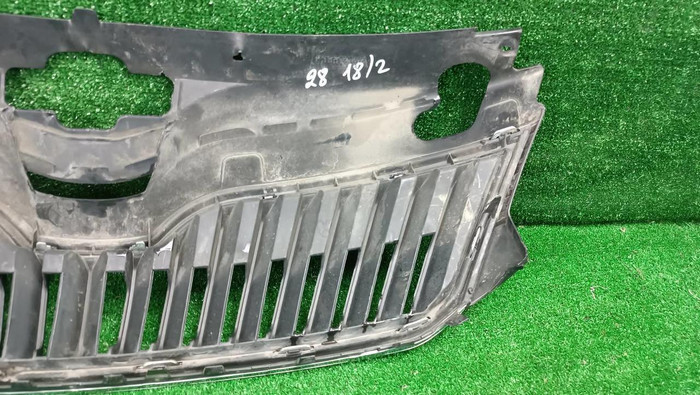 Решетка радиатора Skoda Rapid 1 (2012-2020)