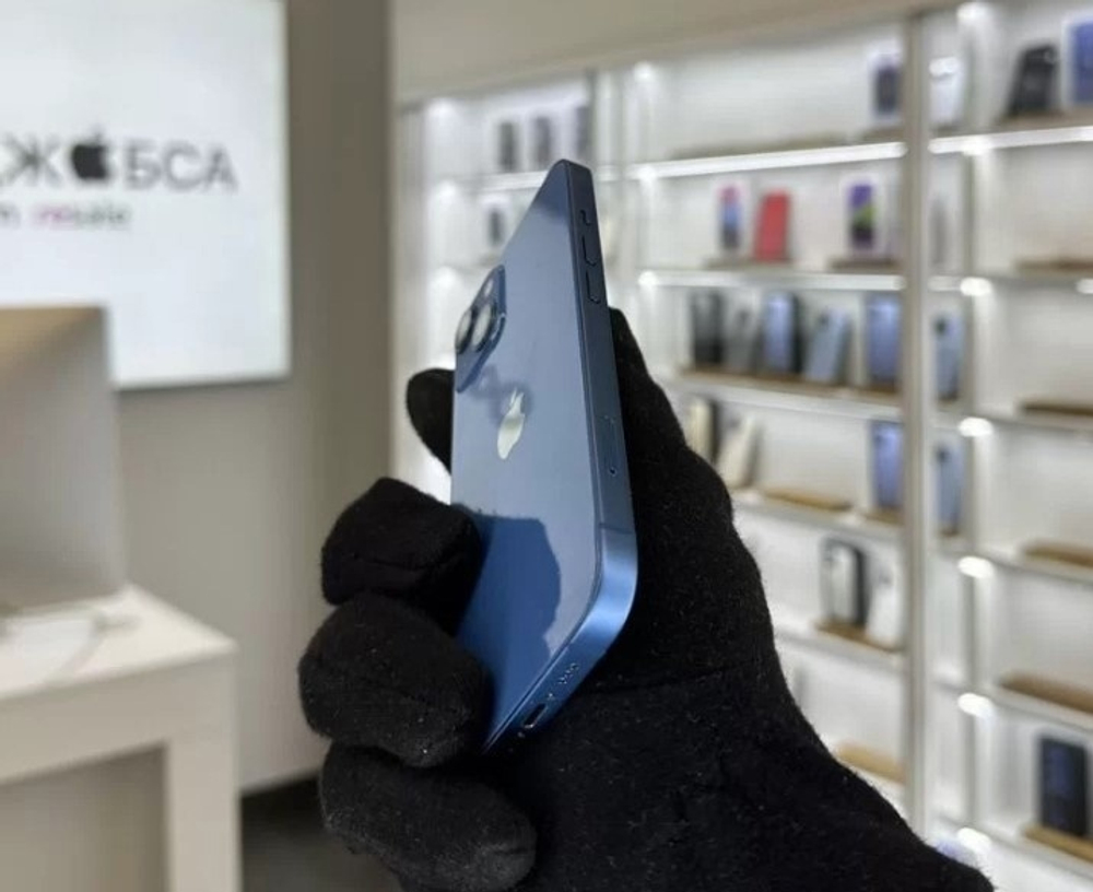 iPhone 13, 256 ГБ б/у