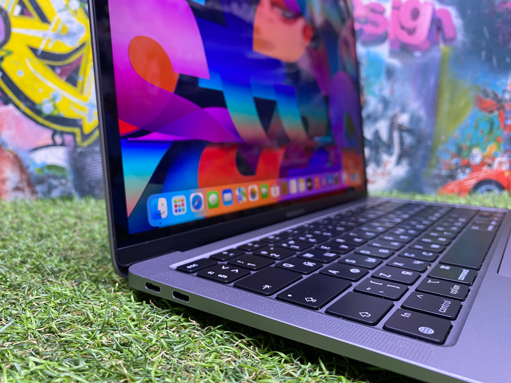 MacBook Air 13 2020 M1/16GB/256GB A2337