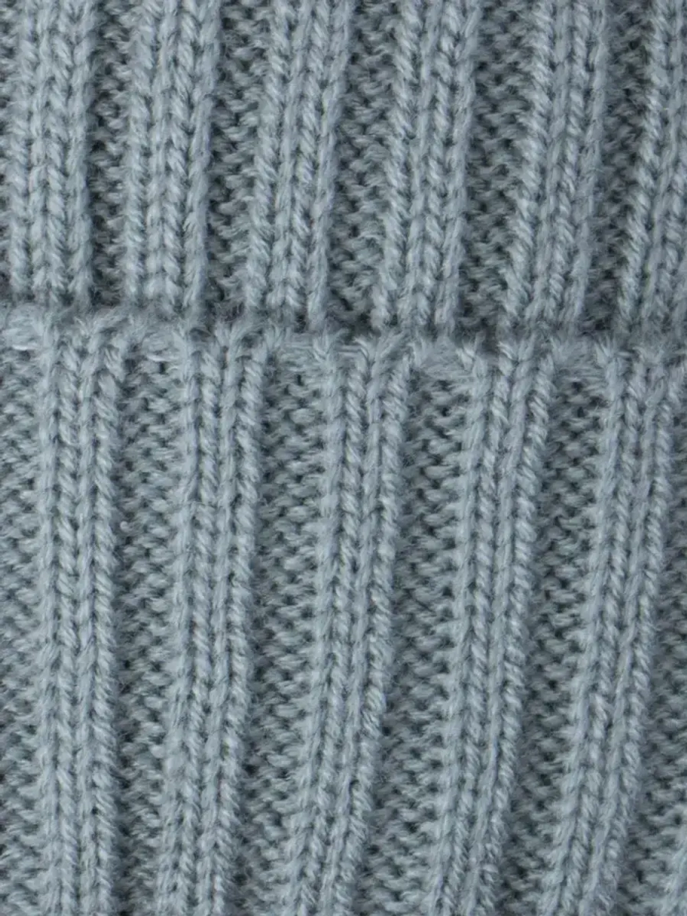 Шапка для мальчика осенняя вязаная и снуд