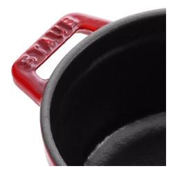 STAUB - Мини-кастрюля чугунная Cocotte 10см 250мл красная (2 сорт) / артикул   40509-799-5  / GTIN 3272340001093
