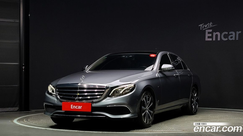 Mercedes-Benz E-Class W213 E300e Exclusive (12.2019)