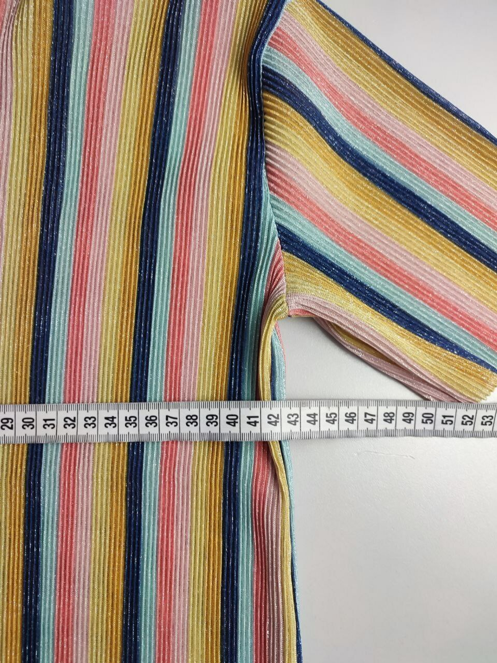 Футболка Bershka красивая 44 размер