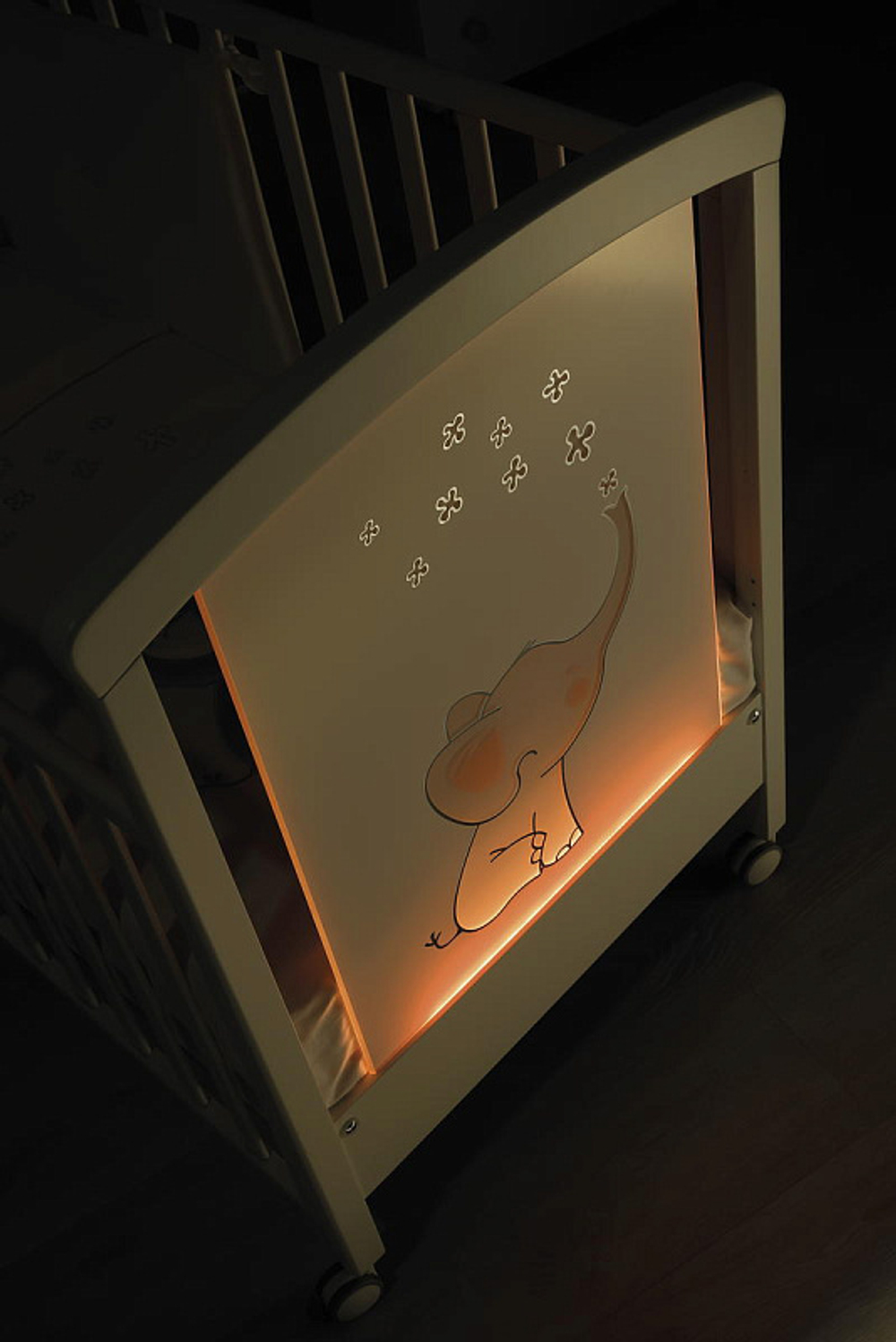 Детская кровать Erbesi Elly LED белый