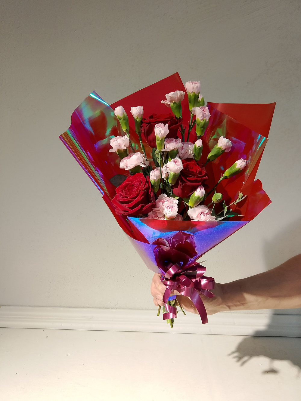 Летний солнечный букет с танацетумом и ароматными пионами Сара Бернард (С0034)