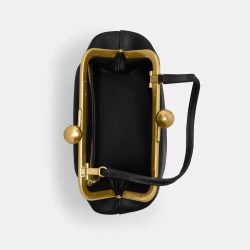 COACH СУМКА KISSLOCK 16, ЧЕРНЫЙ