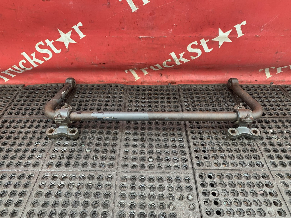 Стабилизатор передний