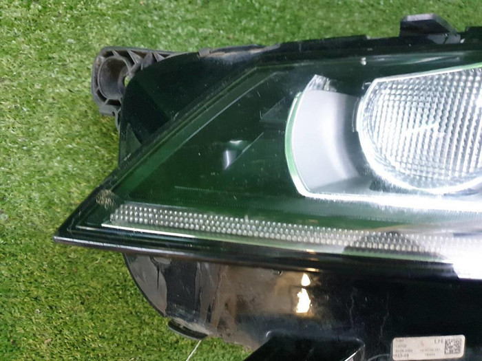 Фара левая Jaguar F-PACE (2016-2020) ксенон (В пленке)