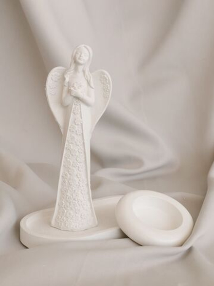 Статуэтка Ангел с цветами и Подсвечник круглый на подносе