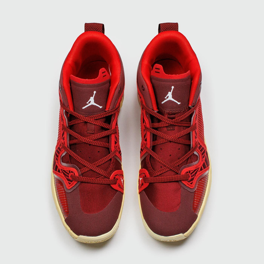 Кроссовки Air Jordan 37 Low Red Cream