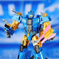 Hasbro Transformers One - фигурка Sentinel Prime 12,5 см F8693 / артикул   F8611 F8693  / GTIN 5010996223852