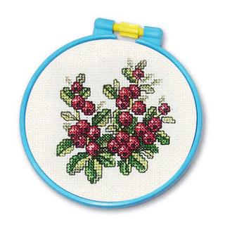 "Брусника"-PF249 вышивка