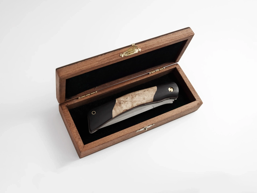 Складной нож "Сойка", сталь Х12МФ, рукоять карельская береза/черный граб