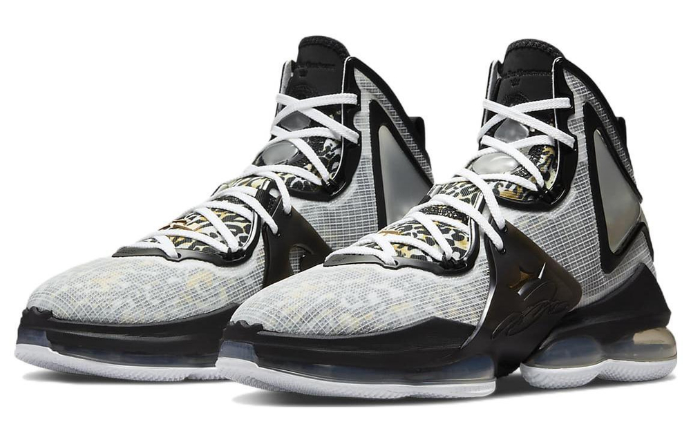 Кроссовки Nike Lebron 19