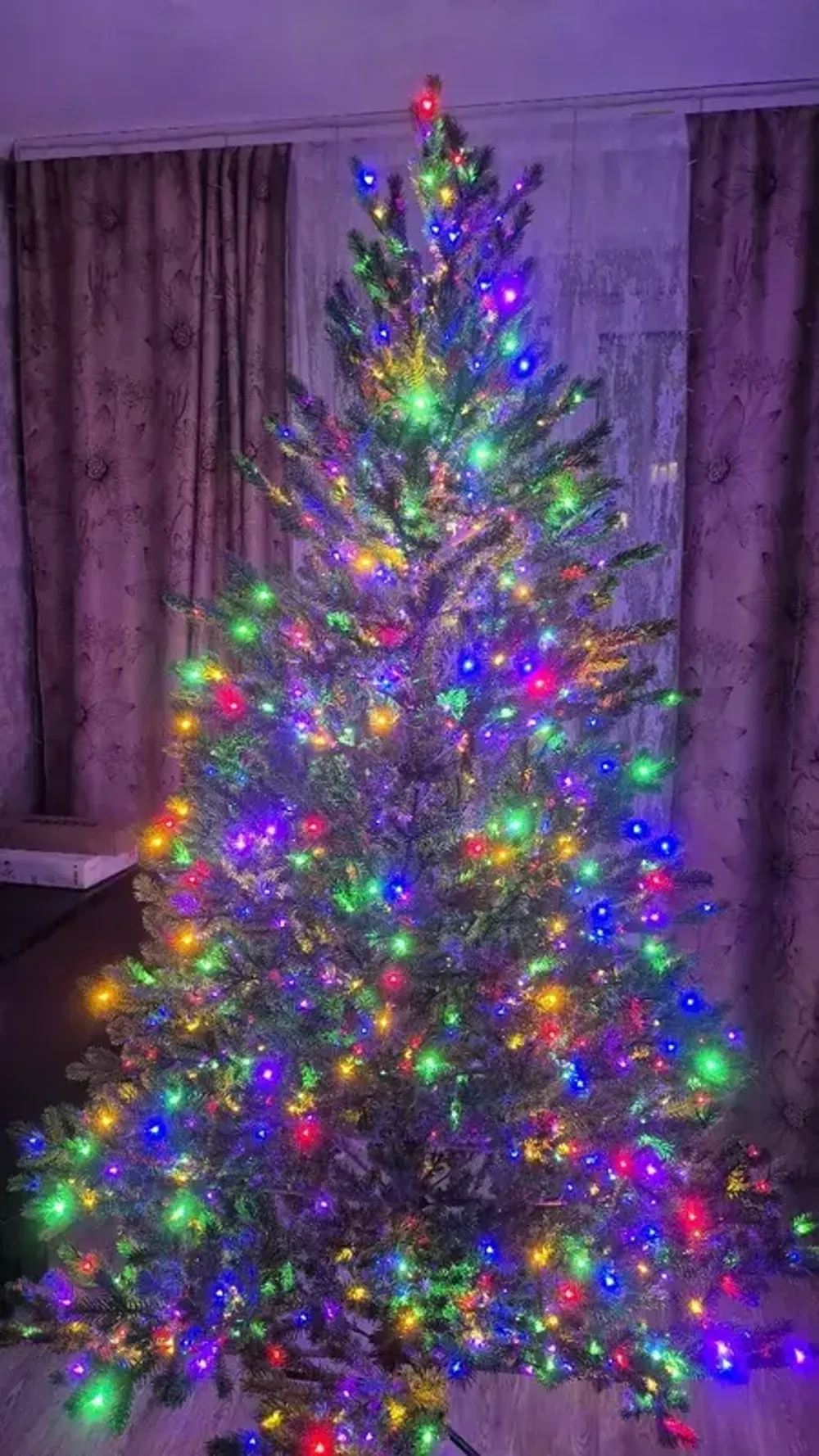 Елка с гирляндой встроенной 2в1 «Meribel» Мэрибель (Литая хвоя) 210 см / 2,1 м