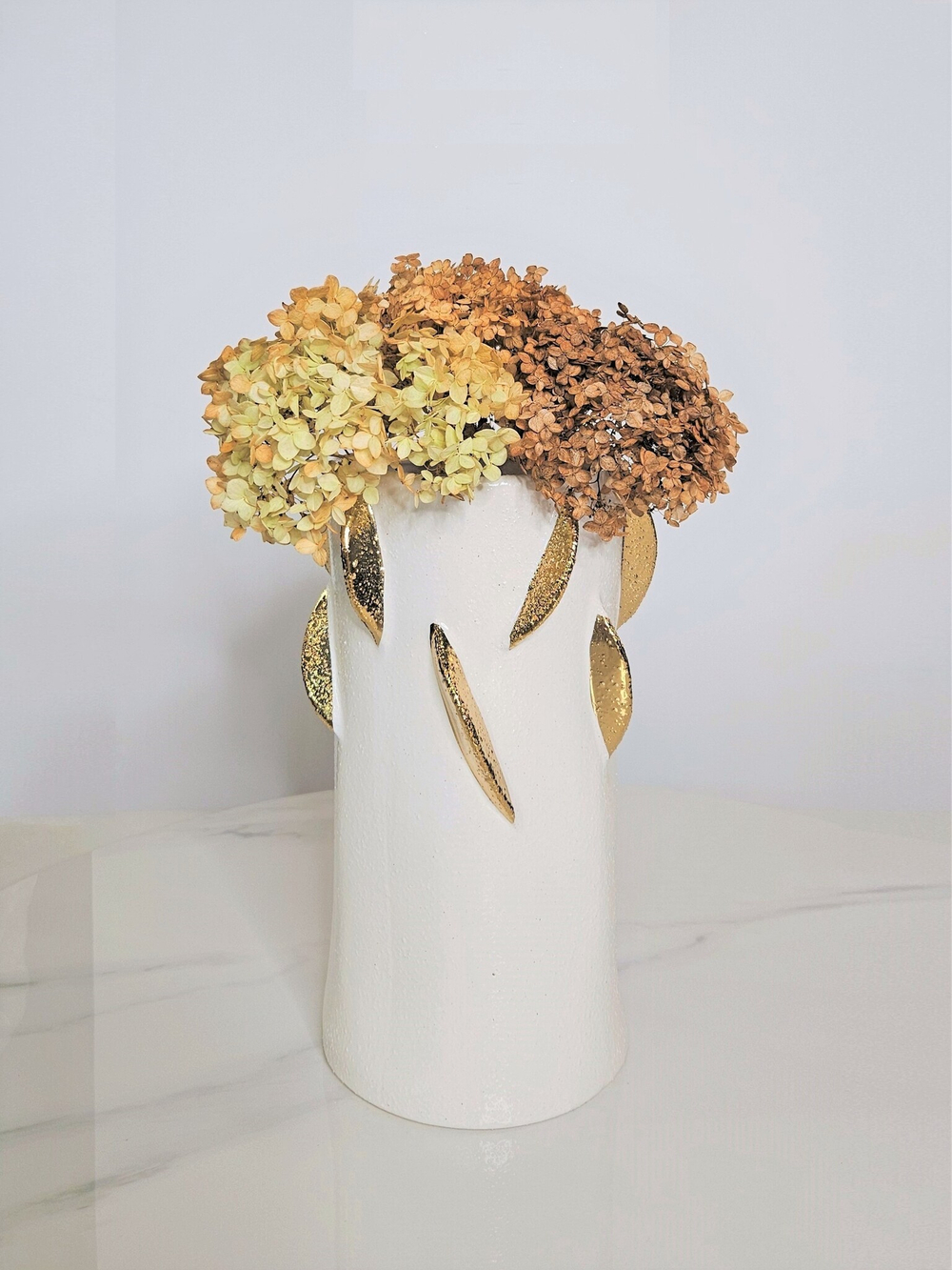 Ваза Golden fish scale vase A
