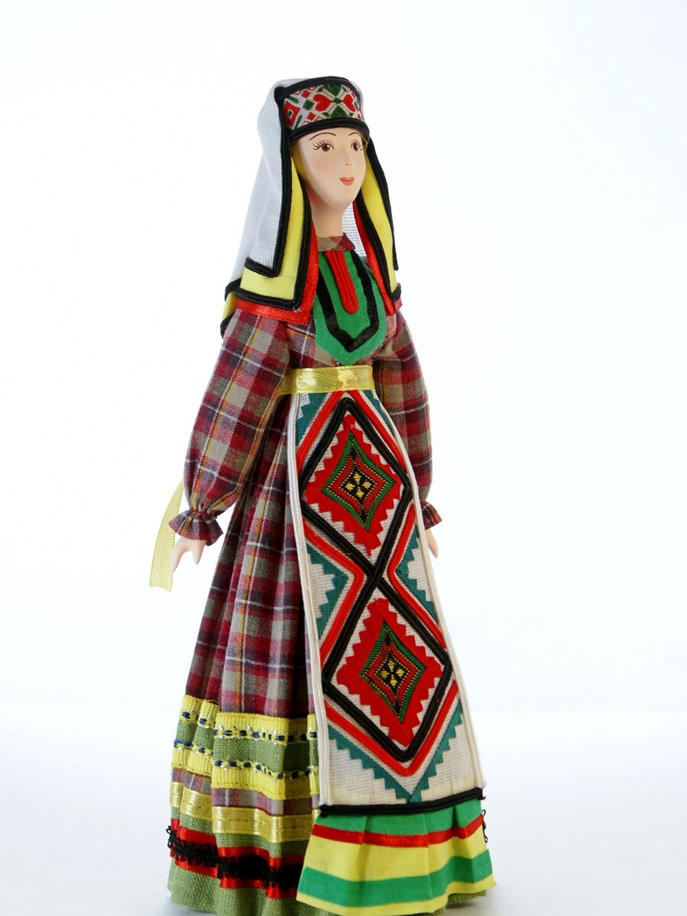 Кукла фарфоровая коллекционная Удмуртка