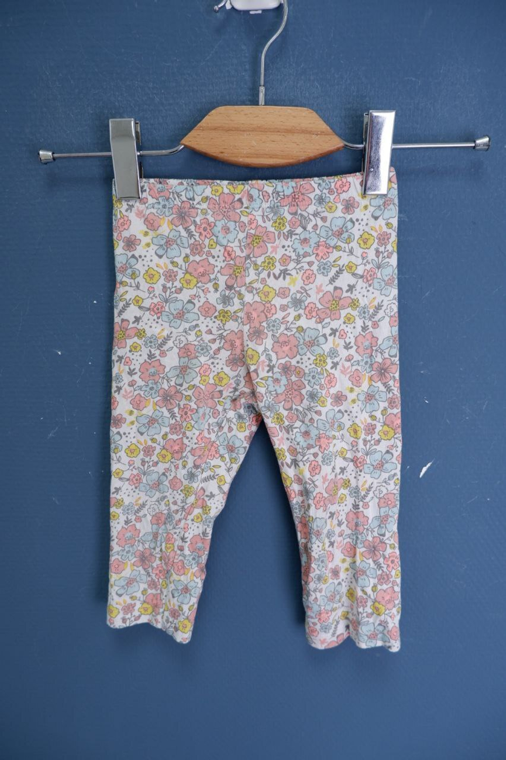 Лосины в цветочек на 3/4 года