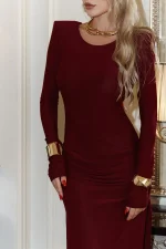 Платье из вискозы бордовое