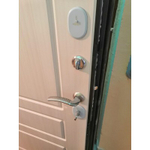 Дверь входная Лабиринт CLASSIC шагрень черная 03 - Сандал белый металлическая