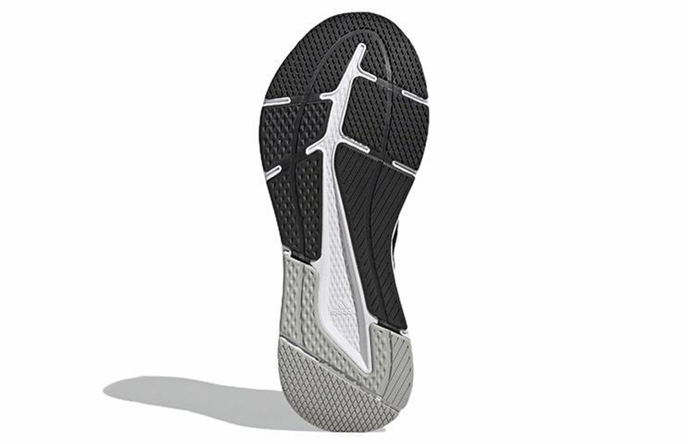 Кроссовки Adidas Questar