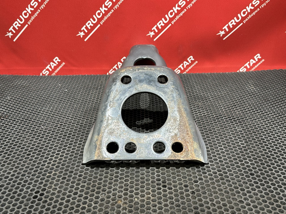 Кронштейн амортизатора переднего верхний