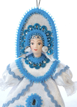 Кукла-подвеска сувенирная в стиле Гжель