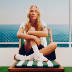 Кроссовки женские Lacoste CLUB-LOW 126 9 SFA