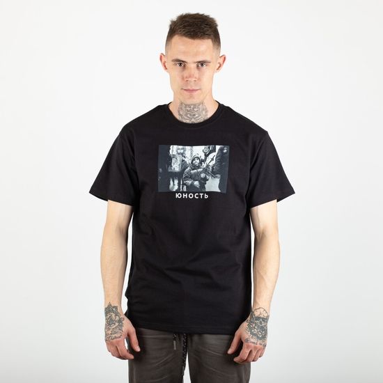Футболка ЮНОСТЬ Мальчик с автоматом Black