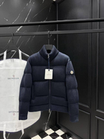 Пуховик Moncler