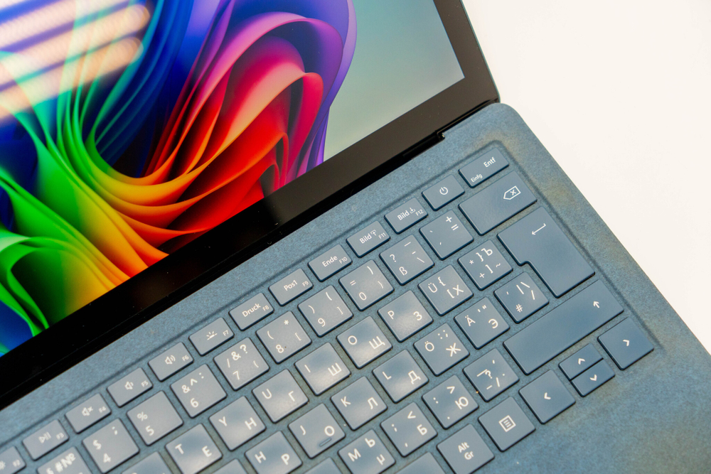 Ноутбук Microsoft Surface Laptop 2 ( i7-8650U ) Blue