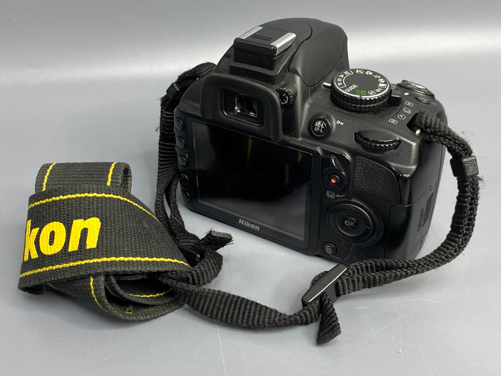 Nikon D3100 25.000 кадров